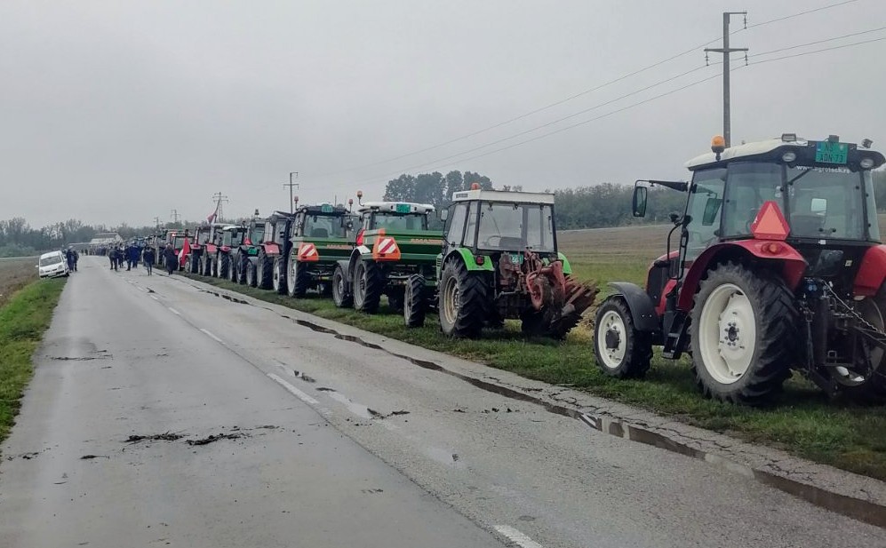 Паори широм Војводине одржали миран протест, траже смену Мартиновића